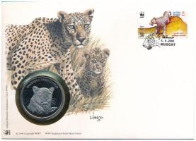 Omán DN (1991) "A Világ Vadvédelmi Alap (WWF) 30. évfordulója - Arab leopárd (Panthera pardus nimr)" kétoldalas Cu-Ni emlékérem érmés borítékban, bélyeggel és bélyegzéssel, német nyelvű ismertetővel T:PP Oman ND (1991) "30th Anniversary of the World Wildlife Fund - Panthera pardus nimr" two-sided Cu-Ni commemorative medallion in envelope with stamp and cancellation, with German description C:PP