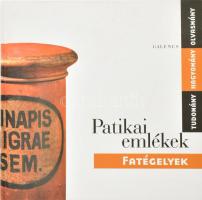 Szarvasházi Judit (szerk.): Patikai emlékek - Fatégelyek. Bp., 2003, Galenus. Kiadói kartonált papírkötés.