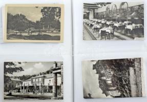 Kb. 200 db MODERN magyar fekete-fehér Képzőművészeti Alap város képeslap albumban: gyógyfürdők, Hajd...