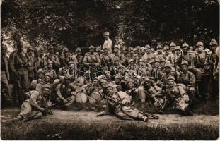 Első világháborús osztrák-magyar katonák csoportképe / WWI K.u.k. military group photo, Austro-Hungarian soldiers (fl)