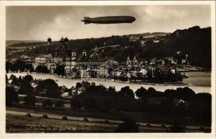 Zeppelin Luftschiff über Passau am 21. Juni 1930 / German airship