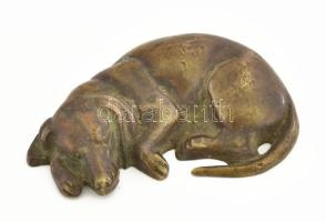Alvó kutya, bronz figura, 6,5x4 cm