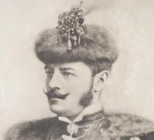 gróf Erdődy-Pálffy-Daun Vilmos nagy méretű portréja díszmagyarban, alja restaurált 32x49 cm + hozzá ...