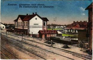 Komárom, Komárnó; Újkomáromi vasútállomás / railway station (r)