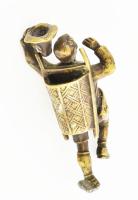 Hegyi túrázót ábrázoló réz gyufatartó. figura. Felcsavarható talpra. 8 cm