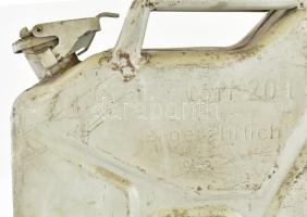 1942 Wehrmacht fém benzines kanna. Jelzett,. 20l, kopott, m: 47 cm