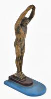 cca 1930, Fejest ugró úszó. Öntött bronz szobor, bakelit talapzaton, jelzés nélkül, talapzaton kopással, m: 25,5 cm