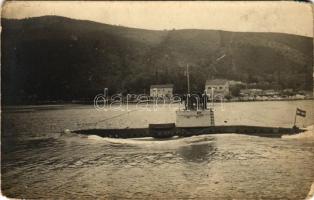 S.M. U-X osztrák-magyar tengeralattjáró / K.u.k. Kriegsmarine Unterseeboot X / Austro-Hungarian Navy submarine &quot;U 10&quot;. photo (kopott sarkak / worn corners)