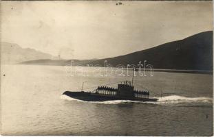 S.M. U-XII osztrák-magyar tengeralattjáró / K.u.k. Kriegsmarine Unterseeboot XII / Austro-Hungarian Navy submarine "U 12". photo (fl)