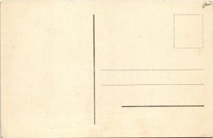 Lerch sorhajó-hadnagy és Zaccaria fr.-hadnagy az U-12 Holland típusú (Whitehead) osztrák-magyar teng...