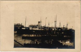 S.M. U-II osztrák-magyar tengeralattjáró és Giulia kisegítőhajó / K.u.k. Kriegsmarine Unterseeboot II / Austro-Hungarian Navy submarine "U 2" and auxiliary ship Giulia. photo