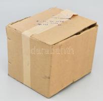 6 kristály süteményes tányér. Hibátlan, eredeti dobozában. Nagy tál: d: 15 cm