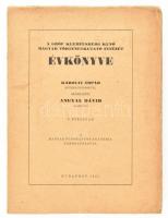 A gróf Klebelsberg Kuno Magyar Történetkutató Intézet évkönyve. V. évf. 1935. Károlyi Árpád közreműködésével szerkeszti Angyal Dávid igazgató. Bp., 1935, Magyar Történetkutató Intézet,(Sylvester-ny.), 8+331 p.+4 (közte 3 kiihajtható tábla) t. Kiadói papírkötés, felvágatlan lapokkal, 2 kihajtható táblán felületi sérülésnyomokkal, 1 tábla összeragadt, de ezeket leszámítva jó állapotban.