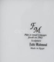 Fathi Mahmoud egyiptomi porcelán szervírozó szett, tálca 25x25 cm, 2 db kínáló h: 21 cm, 2 db bögre ...
