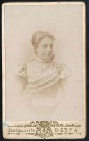 cca 1880 Fiatal hölgy portréja, vizitkártya Stefanovits dettai (Deta/Ghedu) műterméből, 10,5x6,5 cm