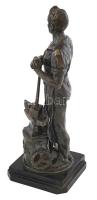 Németország, cca 1920/30, ismeretlen szobrász: Kovács. Patinázott bronz, jelzett: szobor alján &quot...