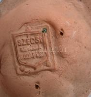 Szécsi Jolán: Matróz. Mázas kerámia, jelzett, pattogzással, m: 15 cm