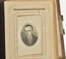 Régi fotóalbum, félbőr-kötés, fatáblás kötés, 12 db vizitkártya és papírkép., réz verettel hiányos, ...