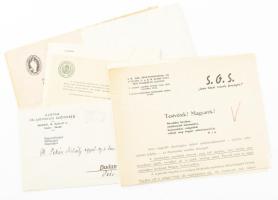 1937-1939 Pekár Mihály (1871-1942) orvos, fiziológus, egyetemi tanár hagyatékból származó meghívók, üdvözlőlapok, stb., össz. 10 db, közte érdekes darabokkal: Szász Lajos (1888-1946) pénzügyminiszteri államtitkár (később iparügyi, ill. kereskedelem- és közlekedésügyi miniszter) autográf aláírásával ellátott üdvözlőlap; fáji Fáy Ödön m. kir. rep. főhadnagy és felesége, Rőmer Margit által aláírt esküvői meghívó; Dr. Kenessey Aladár (1872-1971) főorvos, Pécsi Szemészeti Klinika alapítójának saját kezű köszönő levele; Birkás Géza (1879-1951), a pécsi Magyar Királyi Erzsébet Tudományegyetem rektora által aláírt levél; stb.