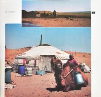 Rakk Tamás: Göröngyös égi és földi utakon Mongóliában. Veszprém, 2004. Kiadói egészvászon kötés, pap...