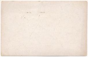 Magyar Ruggyantaárugyár Részvénytársaság (később Taurus Gumiipari Vállalat) reklámja, gőzmozdony, vo...