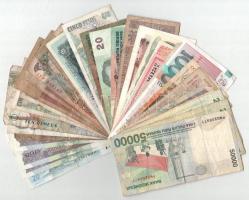 35db vegyes külföldi bankjegy, közte Argentína, Indonézia, Kolumbia, közte Csehország 1994. 20K T:F,...