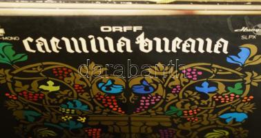 Nagy vegyes bakelit tétel, összesen kb. 70 db, közte magyarok és külföldiek, különböző zenei műfajok...