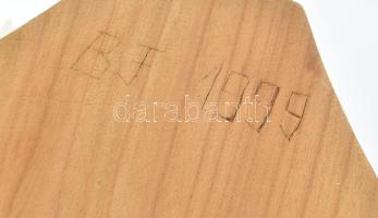 Öreganyó. Faragott fa szobor, jelzett: BJ, kopással, m: 22,5 cm