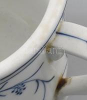 cca 19. sz. második fele, Búzavirág mintás aludt tejes csupor, jelzés nélkül, kopással, d: 14,5 cm, ...