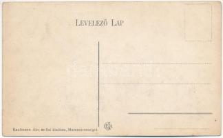 Máramarossziget, Sighetu Marmatiei; Korona szálloda étterme, belső vendégekkel és pincérekkel. Kaufm...