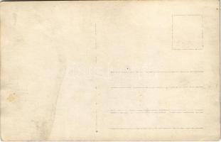 SMS Radetzky az Osztrák-Magyar Haditengerészet Radetzky-osztályú csatahajó matrózai az elektromos kö...