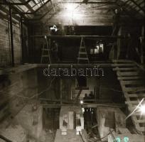 cca 1972 Budapest, a Moszkva téri metróállomás építésének dokumentációs felvételei, föld felett és f...