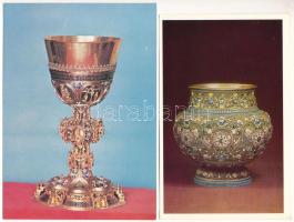 55 db MODERN ezüst és arany ékszereket, használati és koronázási tárgyakat ábrázoló motívum képeslap