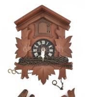Schwarzwaldi két súlyos kakukkos óra .Faragott fa, felesütős 24x18 cm