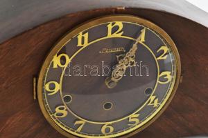 Petersen negyedütős Westminstert játszó kandallóóra. Felhúzó kulccsal, működik , oldalán kis sérülés...