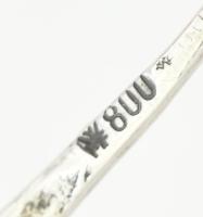 Cukorfogó áttört, plasztikus rózsa díszítéssel ezüst (Ag) 800-as finomságjellel 44 g 17 cm