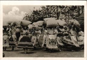 Ősi párnatánc részletek, magyar folklór / Hungarian folklore (EK)