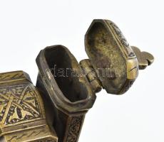 Antik indiai réz utazó írókészlet, tolltartó és tintatartó résszel, jó állapotban, h: 21,5 cm