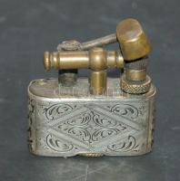 1930. Bécs, kis női ezüst (Ag) borítésú, dekoratív öngyújtó, megkímélt állapotban