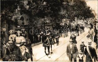 1913 Würzburg, procession. Ch. M. Bauer (fl)