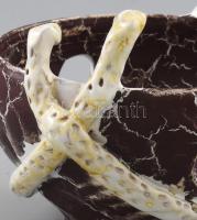 Iparművész kínáló, kötélfonatos díszítéssel, kopással, 15x12 cm