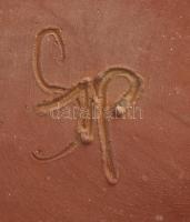 Iparművész váza. Jelzett, pereménél kis repedéssel, m: 26 cm