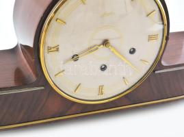 Junghans art deco negyedütős kandallóóra, kulccsal, ingával, működik, 50x23x12 cm