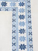 Nagy keresztöltéses kézi hímzett terítő 190x100 cm