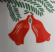 Zsolnay karácsonyi mintás pralinékínáló. Jelzett, hibátlan, d: 14,5 cm, m: 11 cm