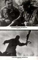 cca 1979 előtti ,,Harmadik rakéta" című szovjet film jelenetei és szereplői, 19 db vintage produkciós filmfotó (vitrinfotó, lobbyfotó) ezüst zselatinos fotópapíron, a használatból eredő (esetleges) kisebb hibákkal, 18x24 cm