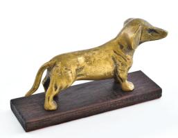 4 darab tacskóval kapcsolatos tárgy: plexi tacskó, bronz tacskó, bronz tacskó fa talapzaton, tacskók...