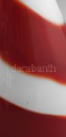 Piros-fehér kétrétegű üveg váza, alján címkével, hibátlan, m: 39 cm