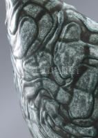 Gorka Iparművészeti Vállalatos kosfejes kínáló, repesztett mázas, jelzett, hibátlan m:17,5 cm