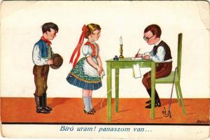 Bíró uram! Panaszom van... Magyar folklór művészlap / Hungarian folklore art postcard s: Bernáth (EB)